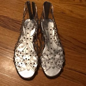 Stuart Weitzman Glogladius Flat Jell